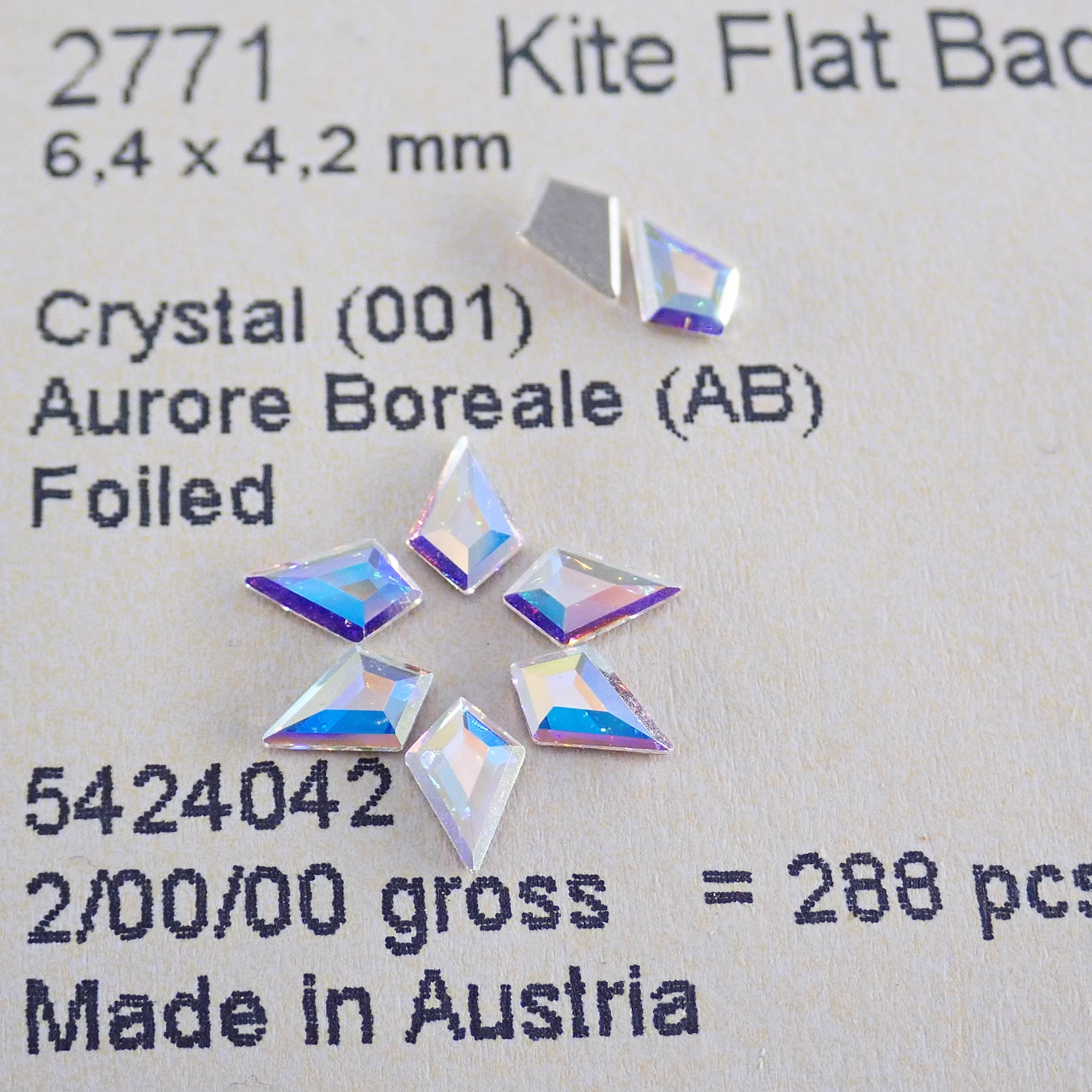 2771 Kite Flat Back No Hotfix  - مراجعة Nail Art Quirky وسعره