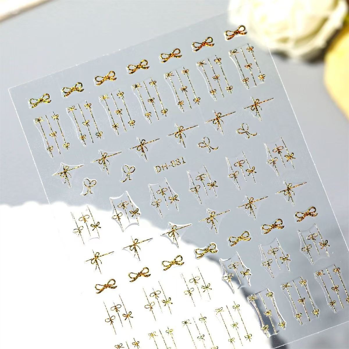 Viral Bow Nail Stickers, Red & - مراجعة Nail Art Viral وسعره