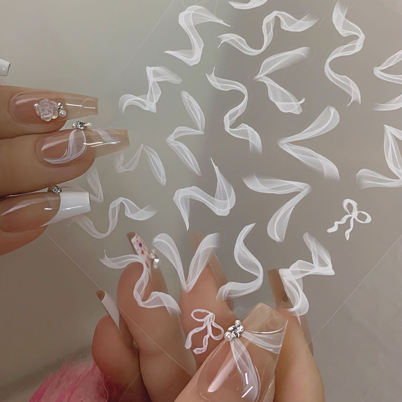 Viral Floating Ribbon Nail Art - مراجعة Nail Art Viral وسعره