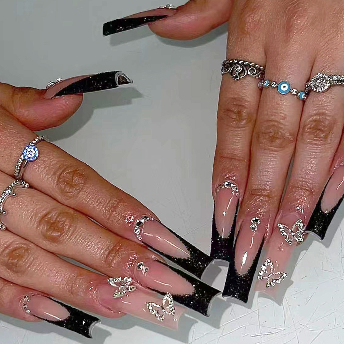 24pcs Black French Fake Nails  - مراجعة Nail Art Quirky وسعره