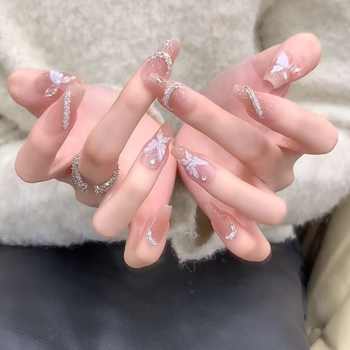 Viral Aurora Butterfly Nail Ar - مراجعة Nail Art Viral وسعره